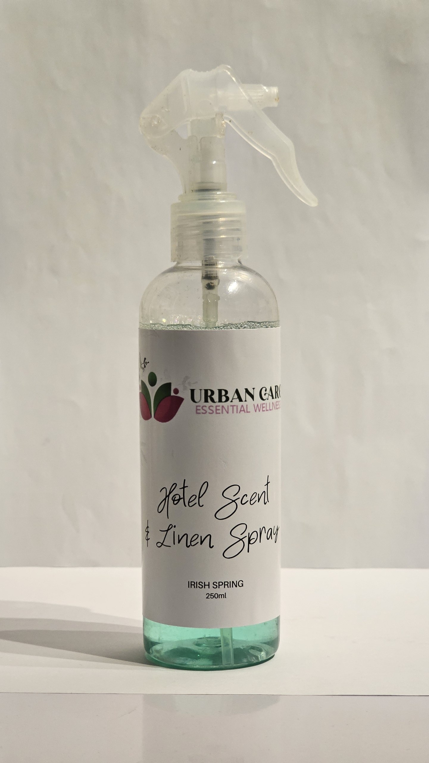 ROOM & LINEN SPRAY HOTEL SCENT - IRISH SPRING 250ml